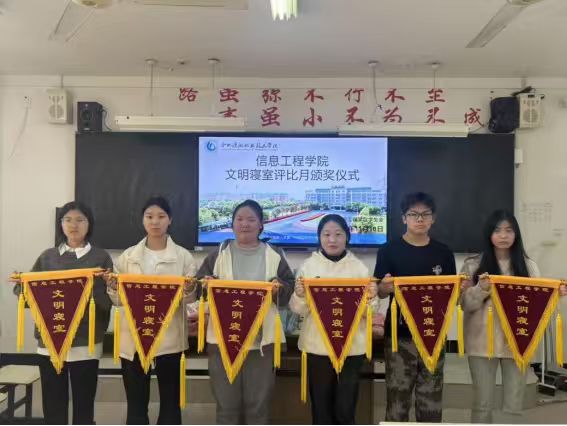 c3f1062d9210f566070a45d8240c3a8e.jpg d3611adee4679cf3b7ce80b3a1b3a39f.jpg