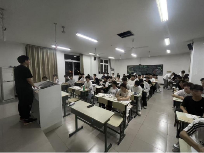 20250926：教育教学-学习委员会议-2 更改后.png