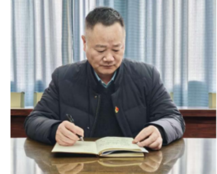 20251120：党团学工-党支部换届-2 更改后.png