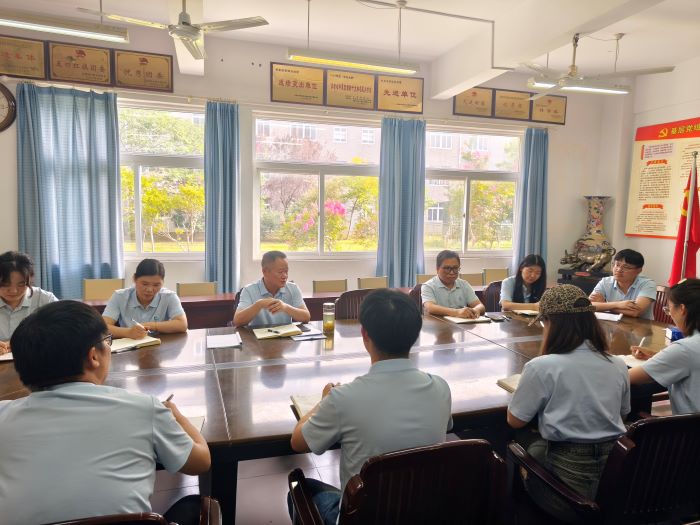 e3f39cfe49cc3b3864ef413b8492961d.jpg 20260903:学院新闻-开学工作会议-2 更改后.jpg