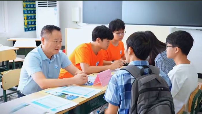 20260905：学院新闻-26迎新-2 更改后.png